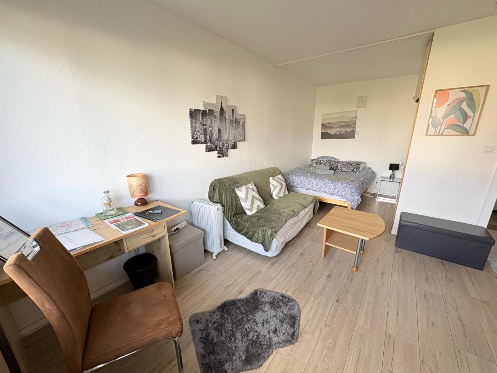 Studio Rdc Calme Avec Parking Ferme Pres Autoroute Et Tram C Mulhouse Eksteriør billede